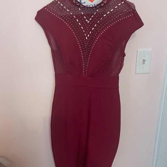 Dress - Picture 2 of 4